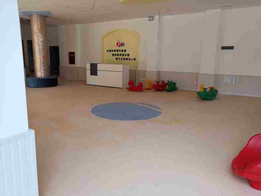 雁江石塑地板網(wǎng)吧PVC片材地膠